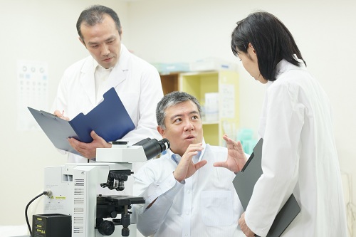 Tiến sĩ Daisuke Tachikawa và các cộng sự nghiên cứu về fucoidan.