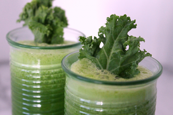 Người bệnh nên kiên trì dùng nước ép bắp cải từ hai đến ba tháng. Ảnh: Style Craze